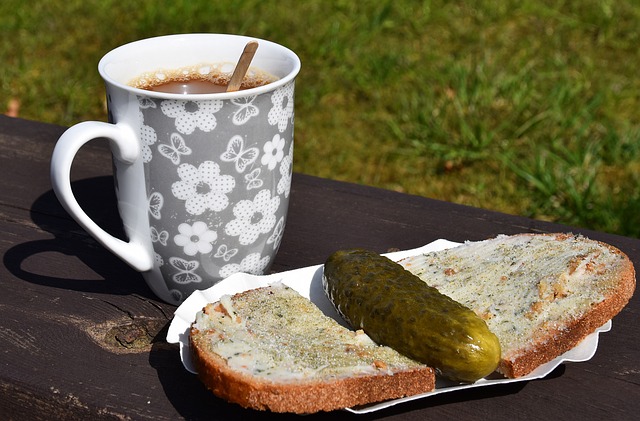 并激发了他 并激发了他